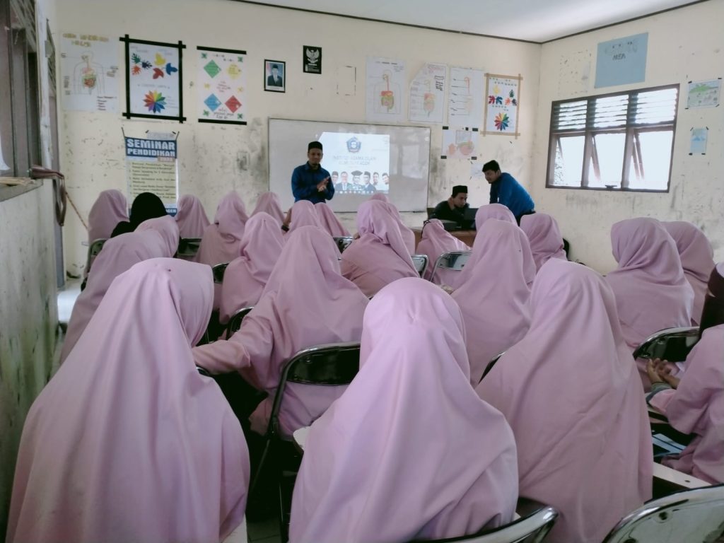Sebanyak 14 Sekolah Ramaikan Seminar Pendidikan 2023