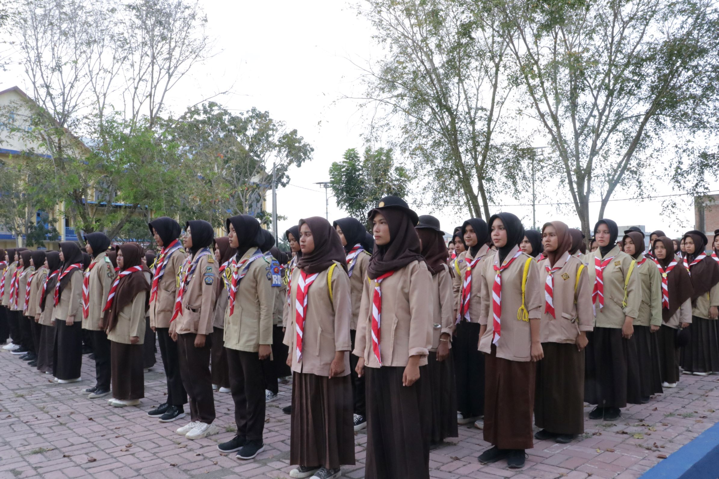 PAYA LIPAH - Kampus Paya Lipah secara perdana dalam rangka menyambut milad ke-10 tahun Institut Agama Islam (IAI) Almuslim Aceh mengadakan Perkemahan Jumat Sabtu Minggu (Perjusami) yang berlangsung di halaman kampus setempat, Jumat, 23 Februari 2024.
