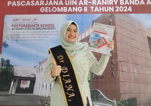 Diana Raih Predikat Cumlaude pada Program Doktor PAI di UIN Ar-Raniry