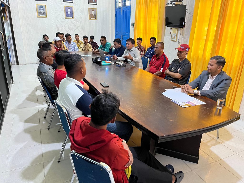 Panitia Pelaksana menggelar technical meeting turnamen voli UIA Cup II 2025 di ruang rapat rektorat