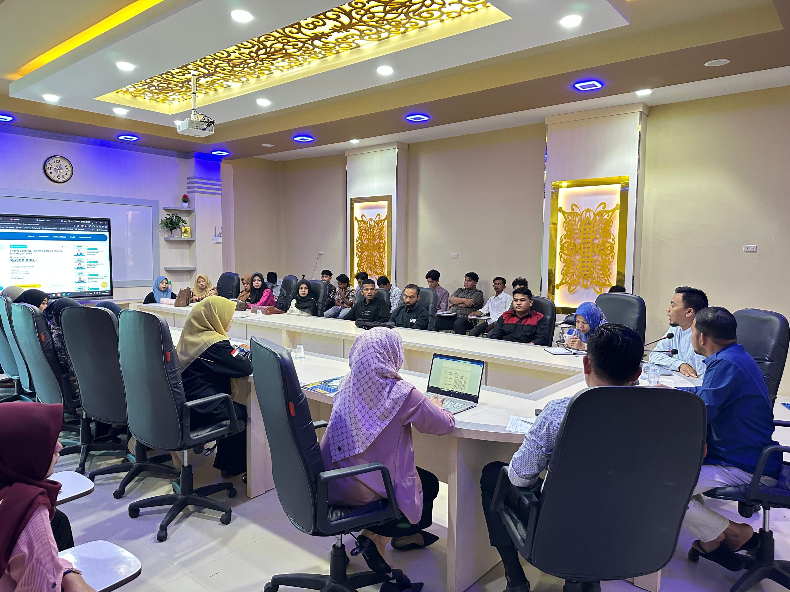rapat dekanat dengan mahasiswa uia fakultas syariah dan fakultas ekonomi islam