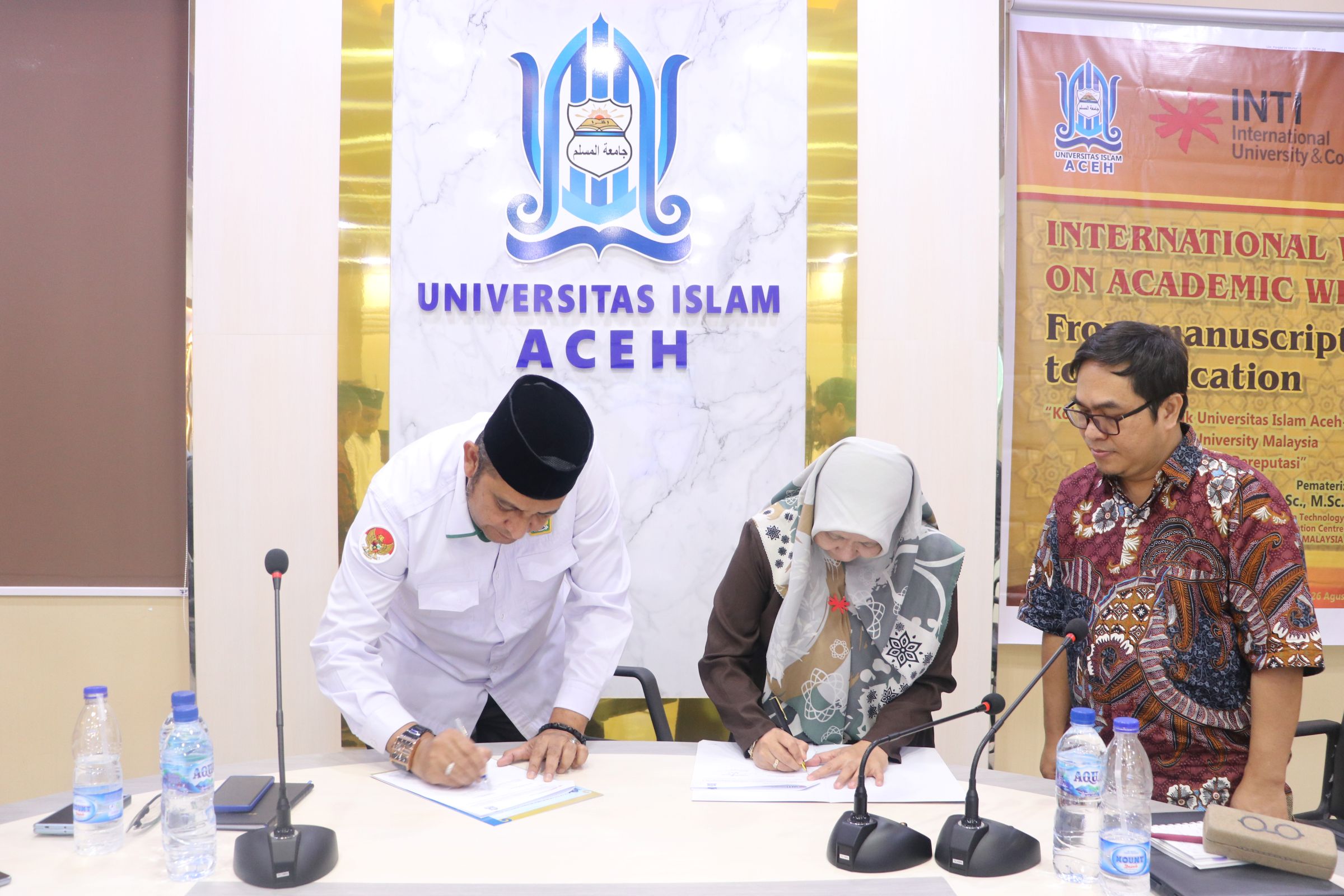 MoU UIA dan INTI University Malaysia