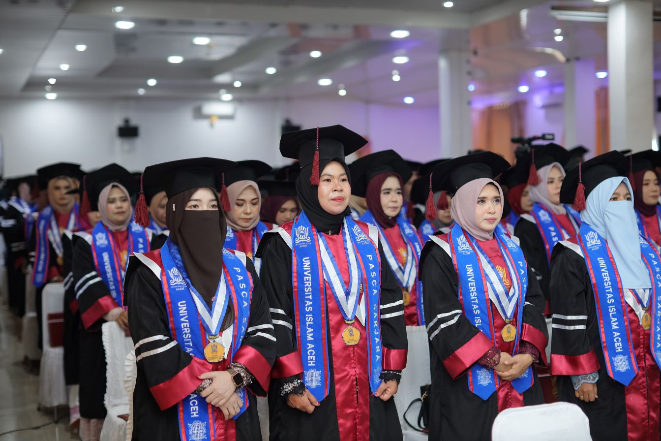 wisuda sarjana dan pascasarjana UIA 2025 (1)