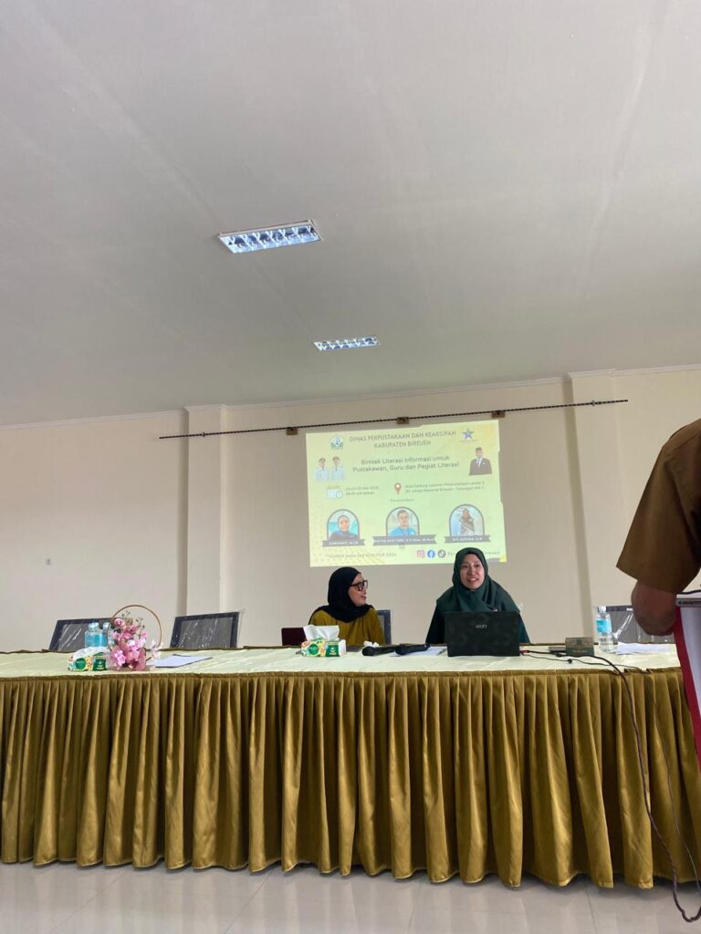 Pustakawan dan Mahasiswa UIA Ikuti Bimtek Literasi di i Aula Lantai 3 Gedung Perpustakaan Umum Daerah Kabupaten Bireuen