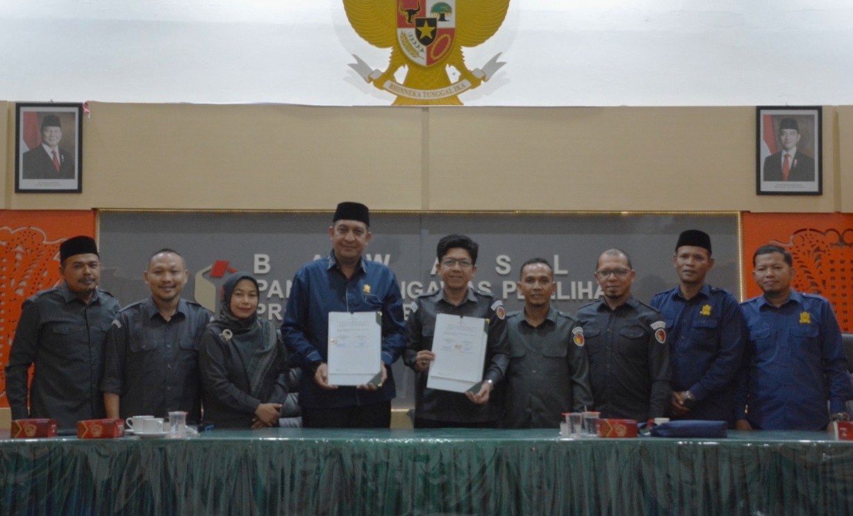 kegiatan tanda tangan mou uia dan bawaslu